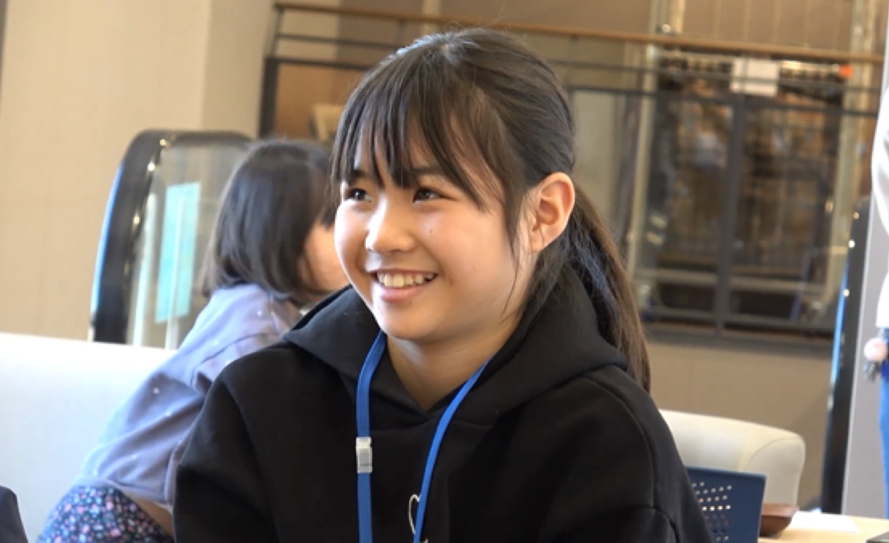 笑顔で聞く最高の態度!