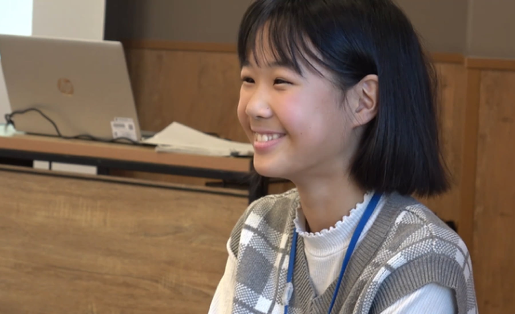 「聞く(聴く)態度を大事にしていきたいです」 笑顔で聞くのも大事!